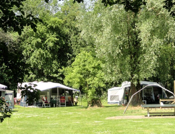 Camping De Knieplanden: rust, natuur én zwembad