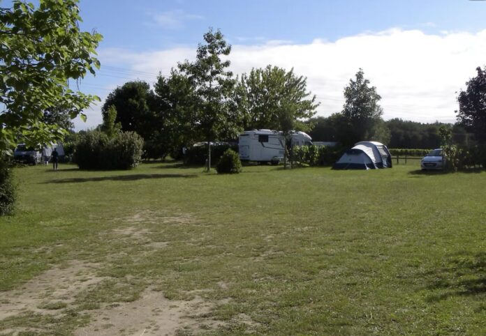 Camping du Bois Madame verscholen tussen de groene velden