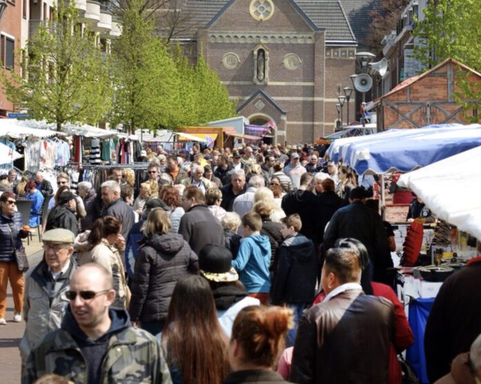 Holidays On Wheels op de Terwinseler Straatmarkt