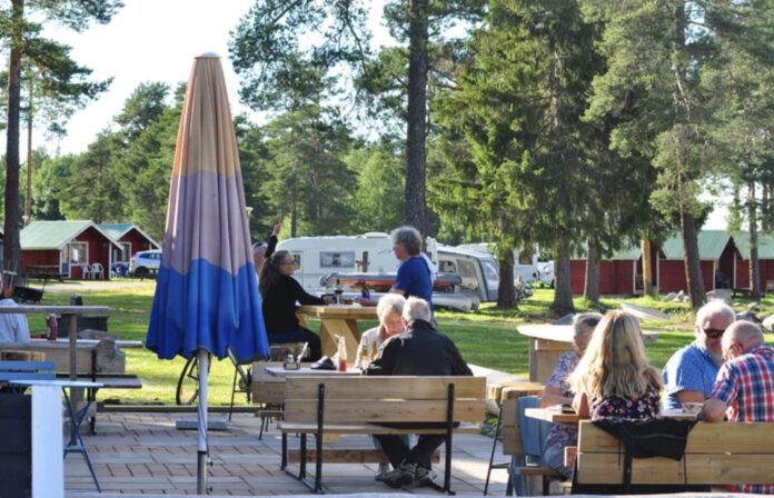 Camp Viking in Zweden: kamperen aan het Revsundmeer