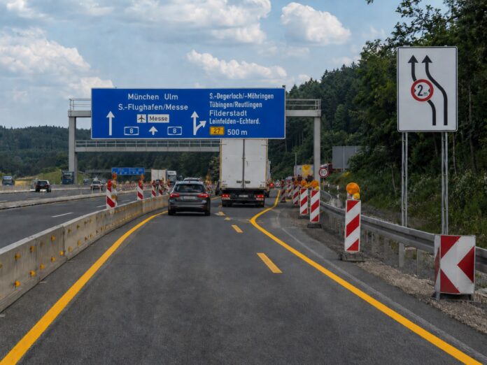 Auto te breed? Dan kun je in Duitsland een boete krijgen!